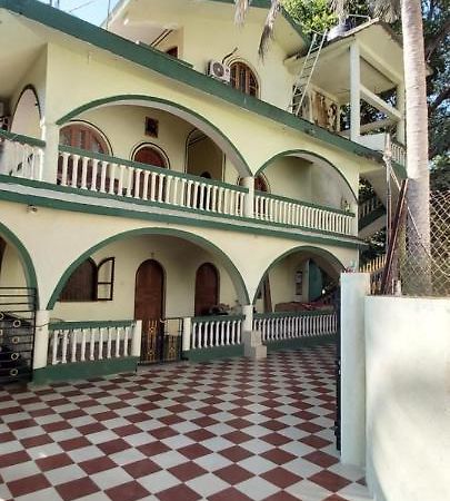 Joaquina'S Guest House Calangute Exteriör bild