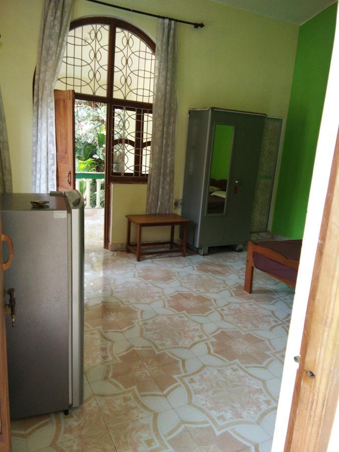 Joaquina'S Guest House Calangute Exteriör bild