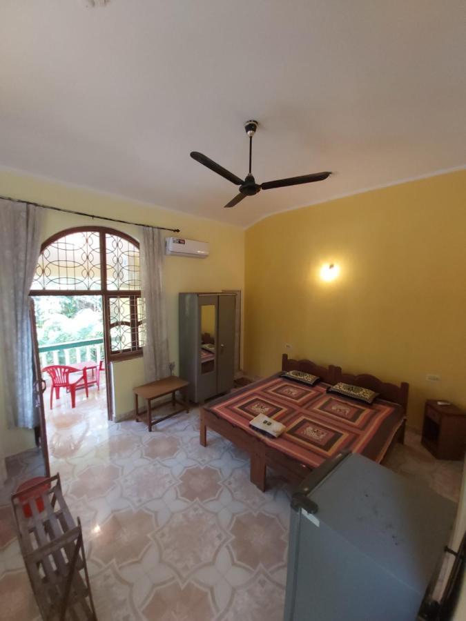 Joaquina'S Guest House Calangute Exteriör bild