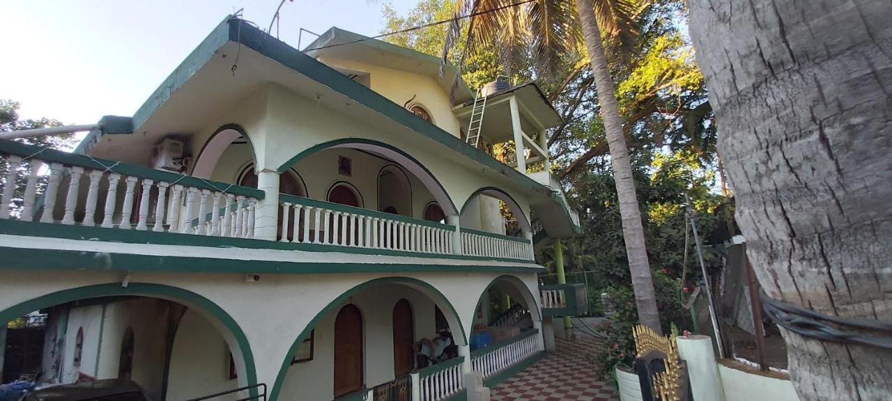 Joaquina'S Guest House Calangute Exteriör bild