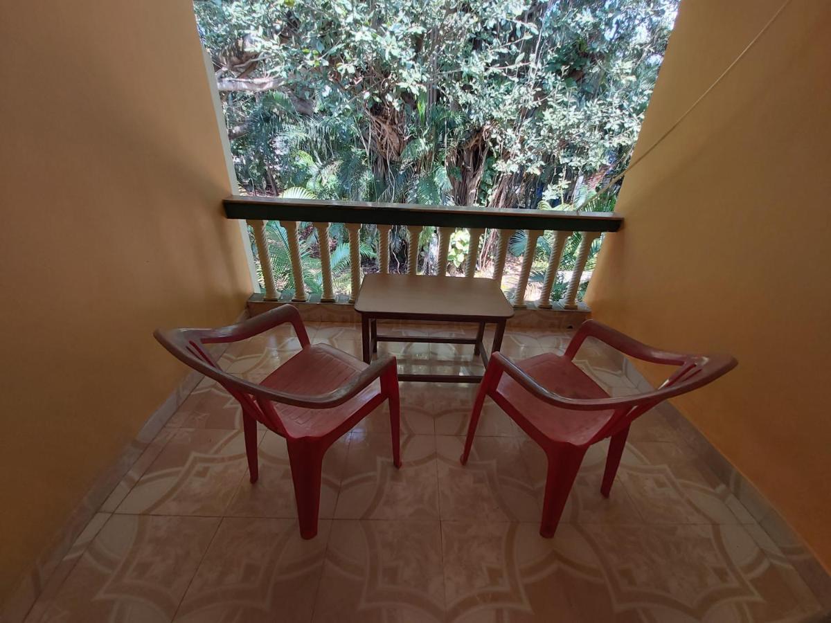 Joaquina'S Guest House Calangute Exteriör bild