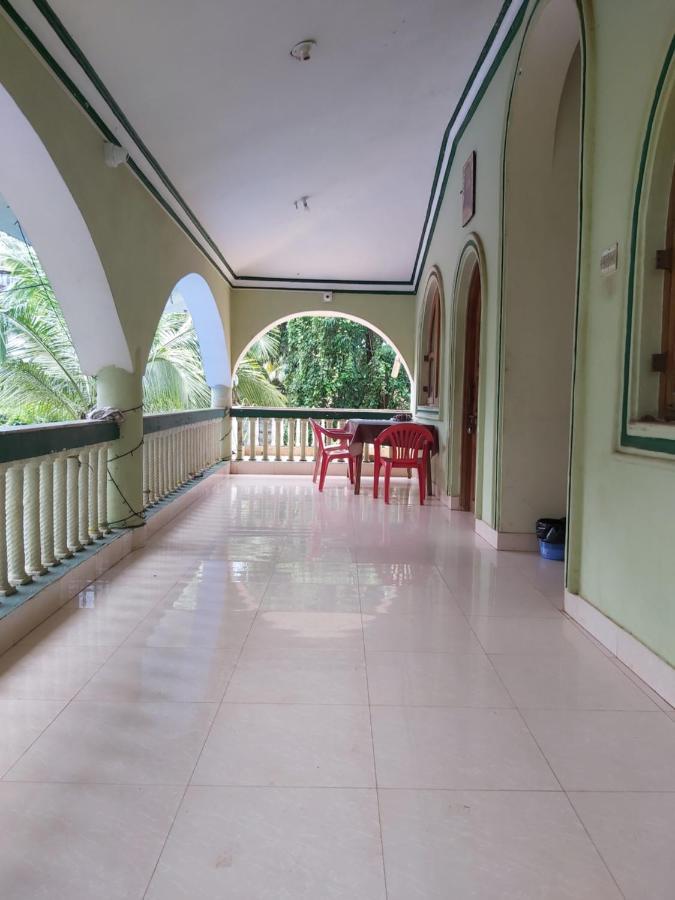 Joaquina'S Guest House Calangute Exteriör bild
